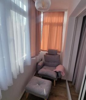 Focsani Apartment | Cozy Modern Apartament