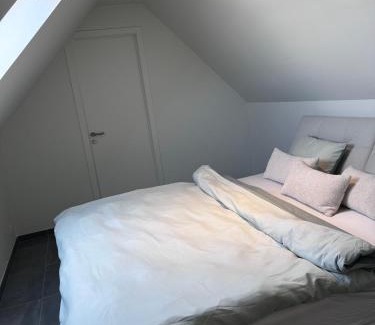 Deinze Apartment | Cozy modern duplex with balcony and free parking