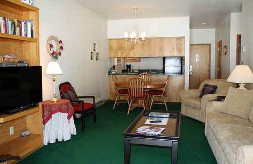 Purgatory Condo | Cozy Mountain Condo! 2 Miles North of Purgatory! Heated Pool !