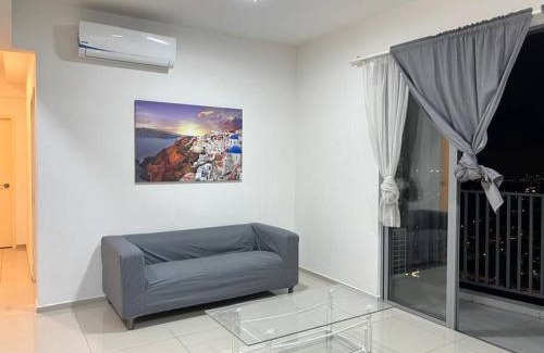 Pelabuhan Klang Apartment | Cozy Nest at Gravit 8, Your Sweet Home
