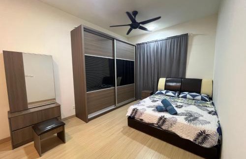 Pelabuhan Klang Apartment | Cozy Nest at Gravit 8, Your Sweet Home