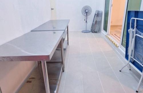 Sandakan House | Cozy Party Homestay nearby Airport