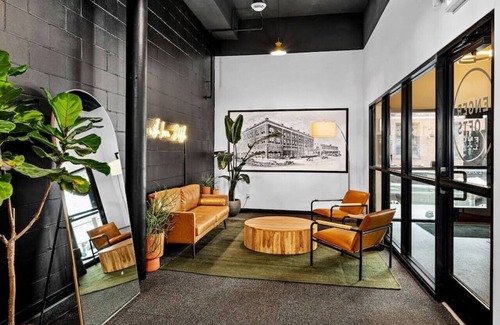 Duluth Apartment | Cozy pretty bathroom, great views of Bent Paddle Brewery