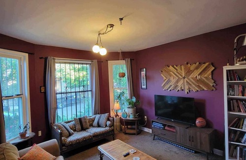 Mexicantown - Southwest Detroit House | Cozy Private Room