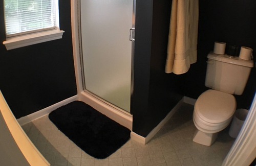 Briarforest House | Cozy & Quiet Private Guesthouse! Located in the Energy Corridor Greater Houston
