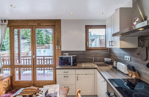 Courchevel Apartment | Cozy renovated apartment in central Courchevel, direct slope access