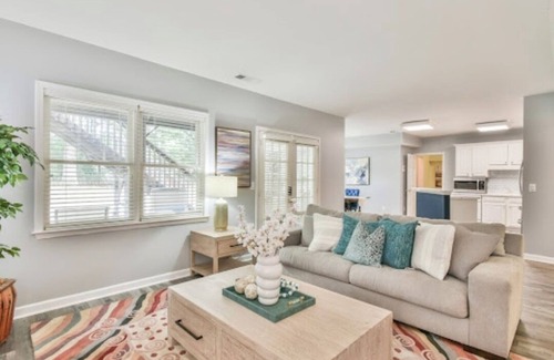 Snellville House | Cozy Retreat off Webb Gin House Rd, Snellville