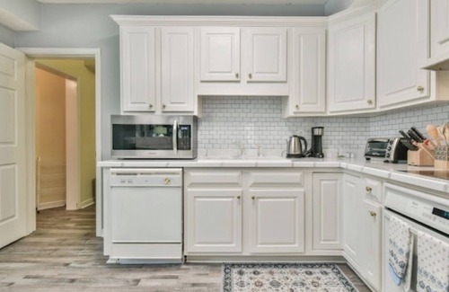 Snellville House | Cozy Retreat off Webb Gin House Rd, Snellville