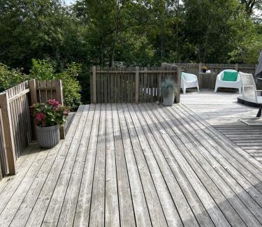 Hjarnarp Villa | Cozy Retreat with Modern Charm