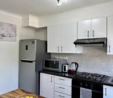 Rondebosch Apartment | Cozy Rondebosch Apartment