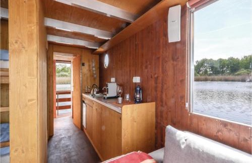 Neustrelitz Boat Rental | Cozy Ship In Neustrelitz With Wifi