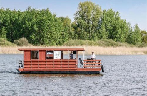 Neustrelitz Boat Rental | Cozy Ship In Neustrelitz With Wifi