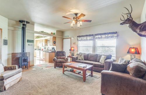 San Cristobal House | Cozy Ski Cabin with Deck Near Taos Ski Valley!