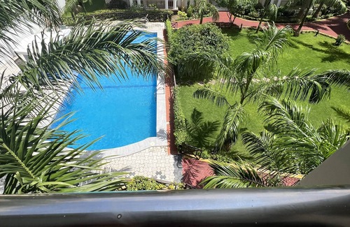 Msasani Apartment | Cozy & Spacious 3BR Near Beach | Pool & Gym
