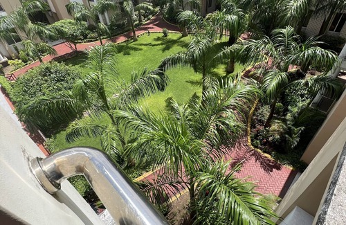 Msasani Apartment | Cozy & Spacious 3BR Near Beach | Pool & Gym