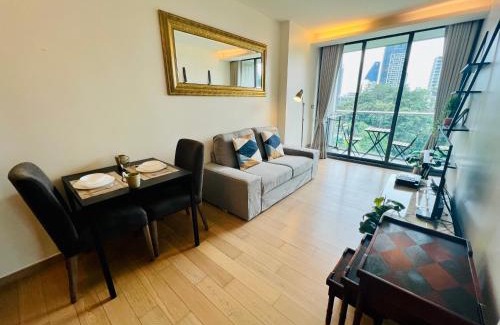 Thonglor Apartment | Cozy Spacious Garden-View 1BR 700m BTS ThongLo, Sukhumvit49, Samitivej, 500mbps wifi