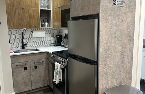 East Harlem Apartment | Cozy Stay in NYC!