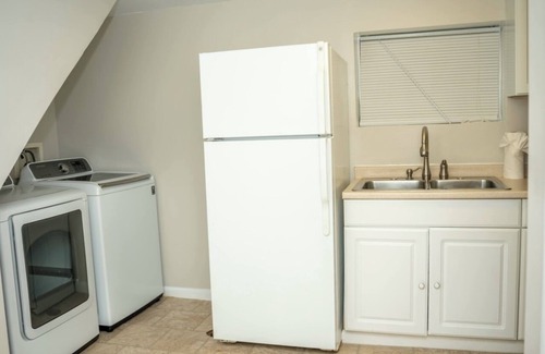 Wheaton-Glenmont House | Cozy stay in Silver Spring- See the best of DC