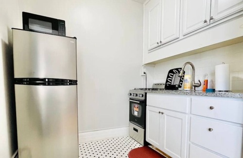 Dwight Apartment | Cozy Studio Apartment In Downtown New Haven