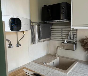 Babite Apartment | Cozy Studio Charming Spot - superb location Piņķi