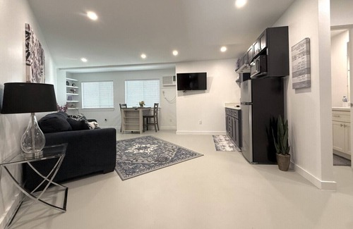 April Sound Apartment | Cozy Studio in a Gated Community on Lake Conroe