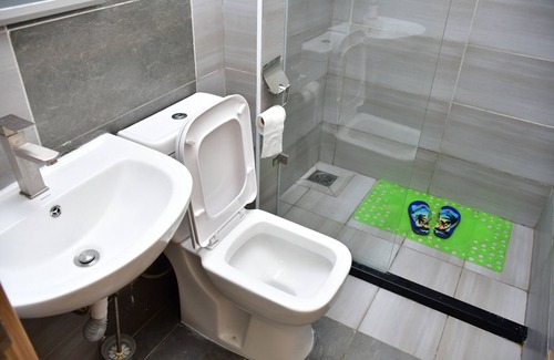 Syokimau Apartment | Cozy studio in delightful Nairobi with AC, fitness room, WiFi