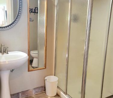 Carencro Villa | Cozy Studio Suite with Pond View