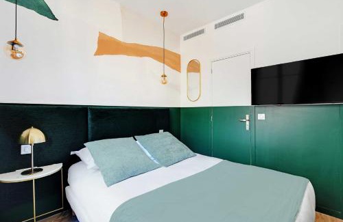 18th Arrondissement Apartment | Cozy studio with AC - Near Montmartre