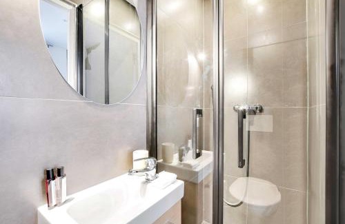 18th Arrondissement Apartment | Cozy studio with AC - Near Montmartre