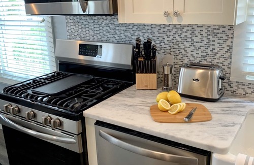 Point Judith House | Cozy Summer Cottage minutes from Narragansett Beaches