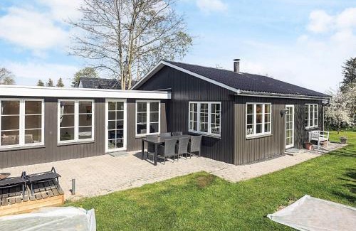 Vordingborg House | Cozy Summer House Near Ore Strand