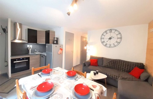Vignec Apartment | Cozy T3 Sleeps 6 with Balcony, Parking, Wi-Fi, 3-Star Rating in Vignec