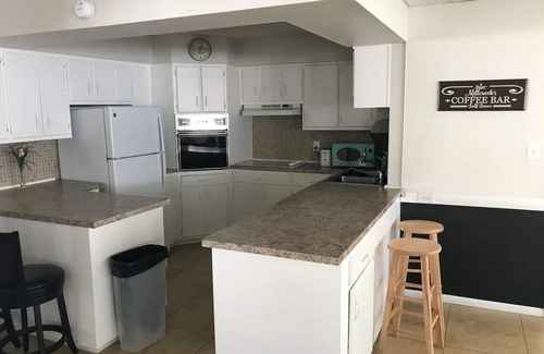 Mill Run Cottage | Cozy Tiny Home Near Disney World & Orlando Parks!