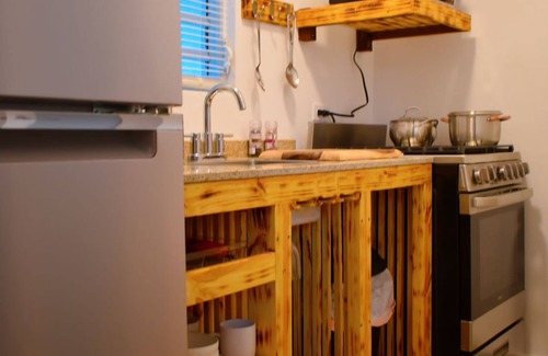 Zarzal Apartment | Cozy tropical paradise- 1min from the beach!