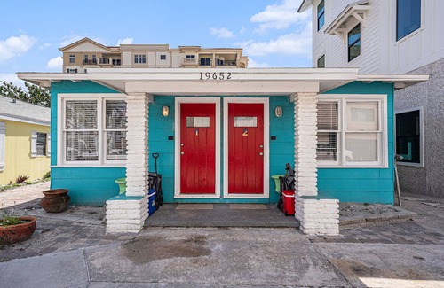 Indian Shores House | Cozy Unit #1 of a Two Unit Beach Bungalow