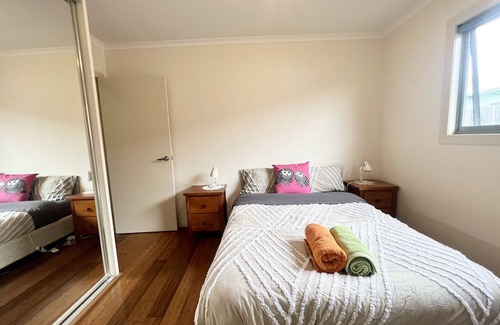 Penguin Apartment | Cozy Unit in Penguin