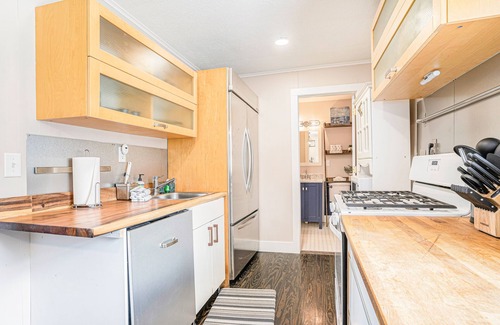Saugatuck House | Cozy, updated abode near downtown with firepit, grill, washer/dryer, AC & deck
