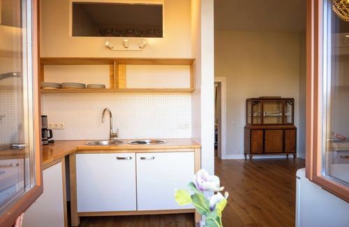 Bruel Apartment | Cozy vacation apartment for up to 4 people on the first floor of a manor house