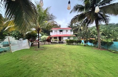 Canacona House | Cozy Villa with hill and forest views