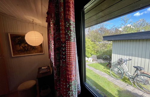 Melby Cottage | Cozy Wooden Cottage House Near Copenhagen