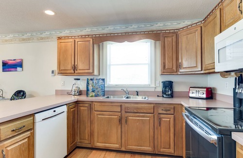 South Nags Head House | Crab Cottage: Oceanfront, Private Pool, Hot Tub