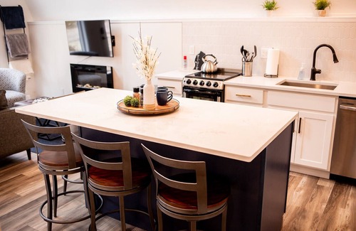 Glen Arbor Cottage | Cranberry Ridge - Ridge Point