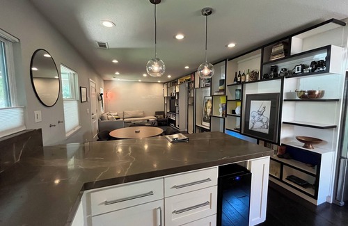 Modesto House | Creative Sanctuary in best neighborhood in Modesto