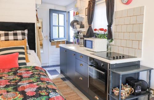 Stornoway House | Creed Cabin