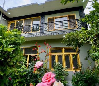 Skardu Bed & Breakfast | Creek Villa Skardu