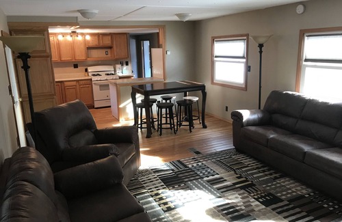 Hill City House | Creekside Cabin on the Mickelson Trail