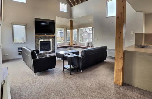 Dinner Plain House | Creekside Chalet, alpine-getaways