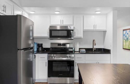 Downtown Branson Condo | Creekside Duo Near the Landing