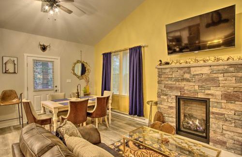 Saylorsburg House | Creekside Lincoln Lodge in Pocono Mtns!