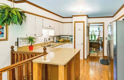 Whites Creek House | Creekside Retreat Near Nashville & Fontanel